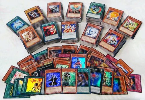 200 Card Lot in Mint Condition Includes all Sets